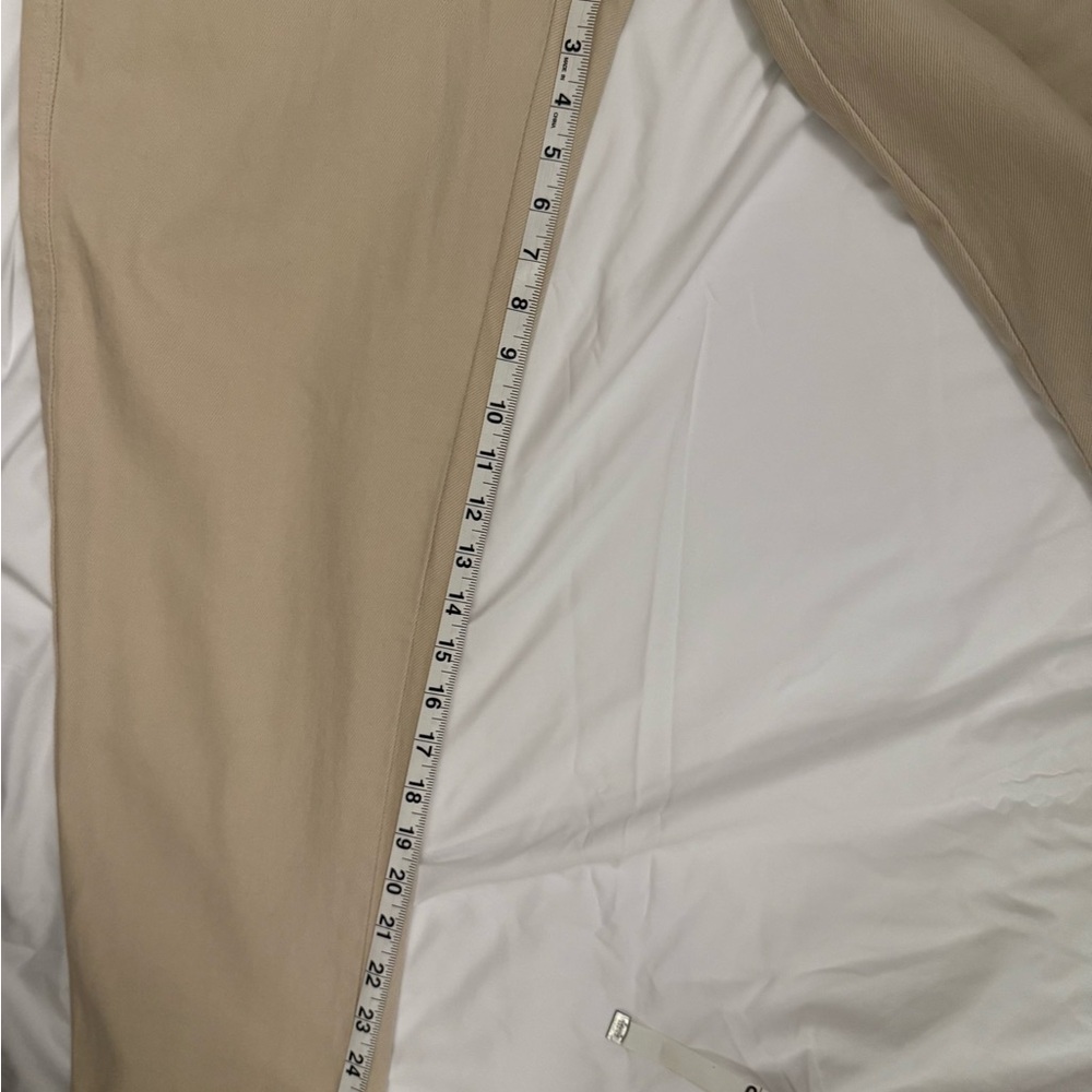 H&M Women's Tan Cropped Pants - Picture 6 of 7